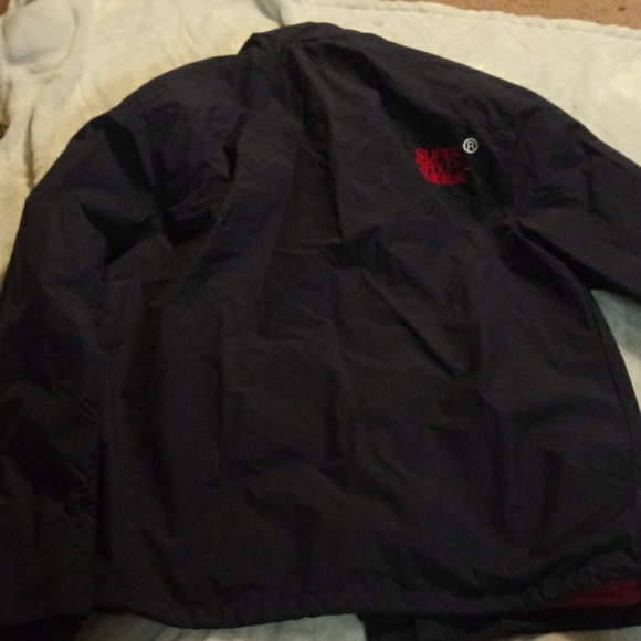 Like new Superdry Windcheater - Picture 5 of 8